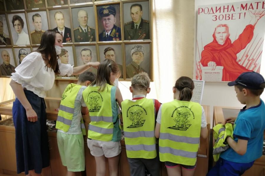 Открытие выставки "Луга до и после"