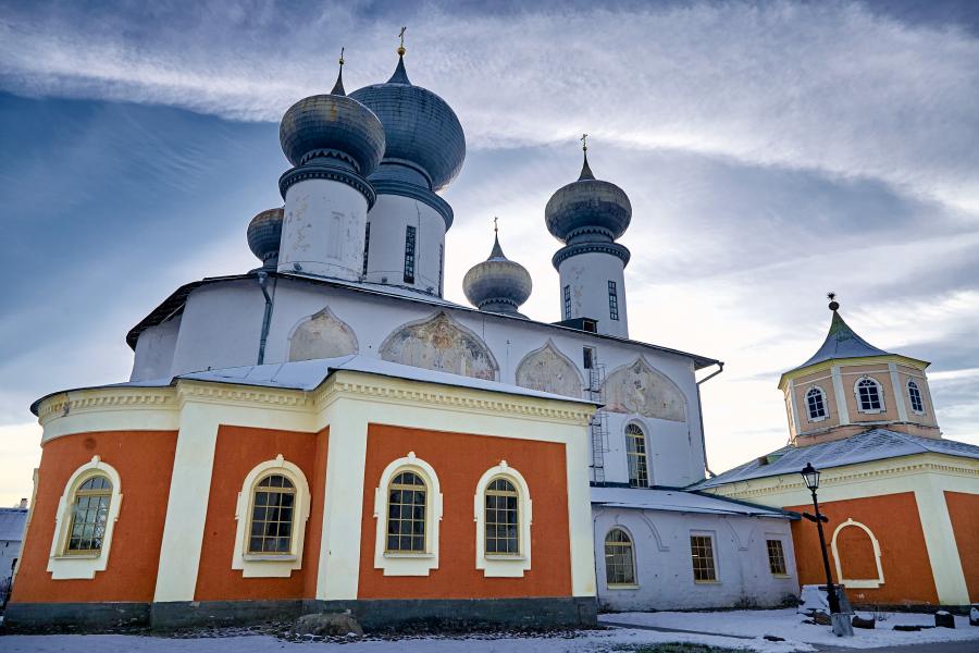 Успенский собор в Тихвинском монастыре