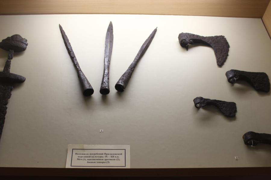 Оружие из Приладожских курганов
