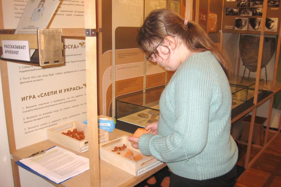 Интерактивные станции в зале "Культурный слой. Археология"