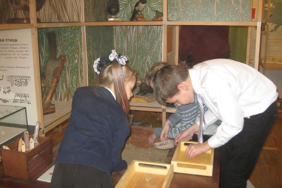 Интерактивные станции в зале "Культурный слой. Археология"